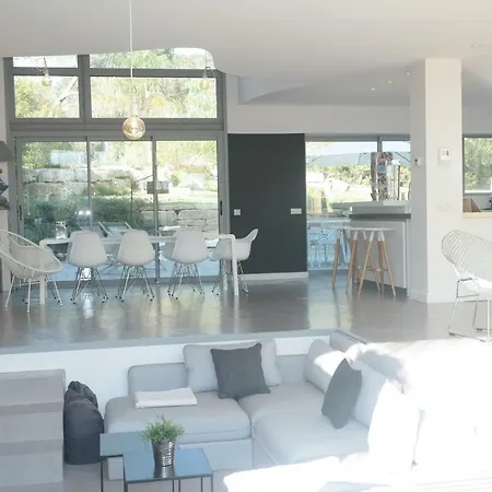 Californienne De 320 M2 *