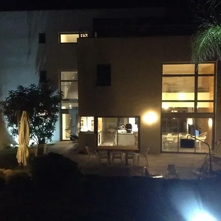 Californienne De 320 M2 *