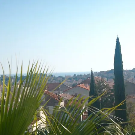 Californienne De 320 M2 Villa *