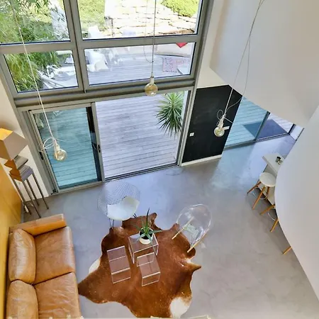 Californienne De 320 M2 Carqueiranne